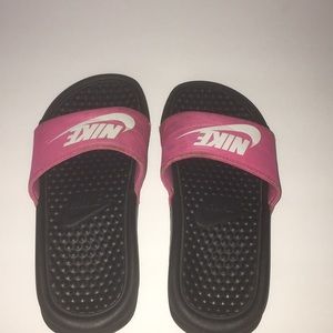 Nike slides